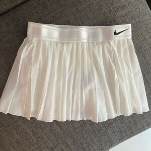 Nike white mini tennis skort